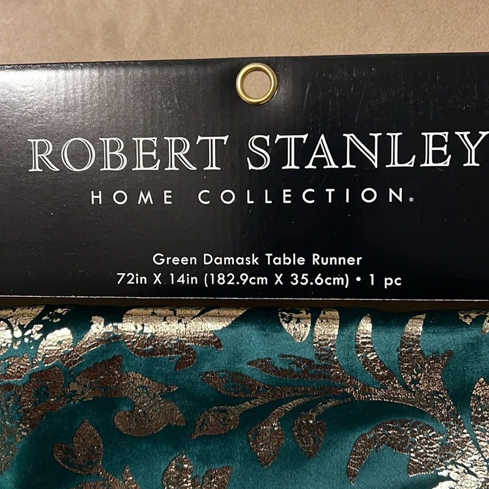 NWT Robert Stanley Green Damask Table Runner 72” X 14” New w/Tag Retail $37.99
